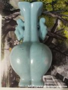 北宋汝窑双耳瓜蒌赏瓶