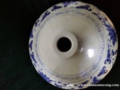 元青花凤穿牡丹大梅瓶