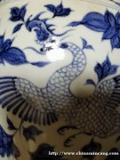 元青花凤穿牡丹大梅瓶