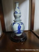 康熙青花仕女葫芦瓶