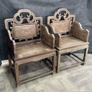 清红木雕瓶花云纹太师椅一对