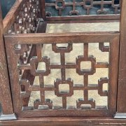 清黄花梨几何纹架子床