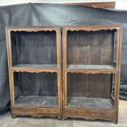 清黄花梨波浪纹博古架一对