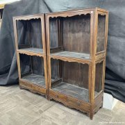 清黄花梨波浪纹博古架一对