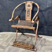 明黄花梨麒麟纹交椅