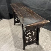 清紫檀螭龙纹翘头案